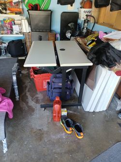 Hydraulic Desk