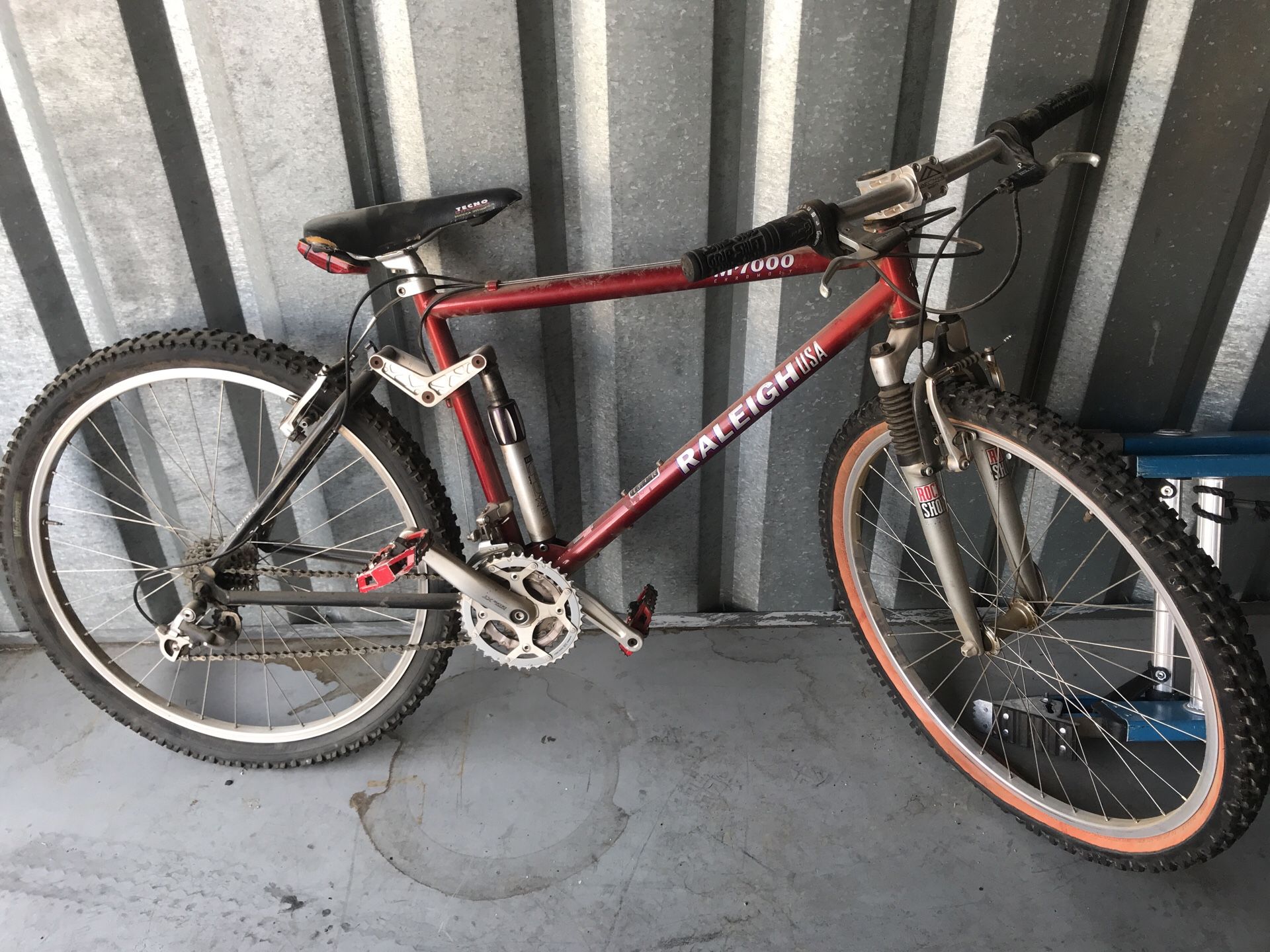 Raleigh m7000 sale mountain bike