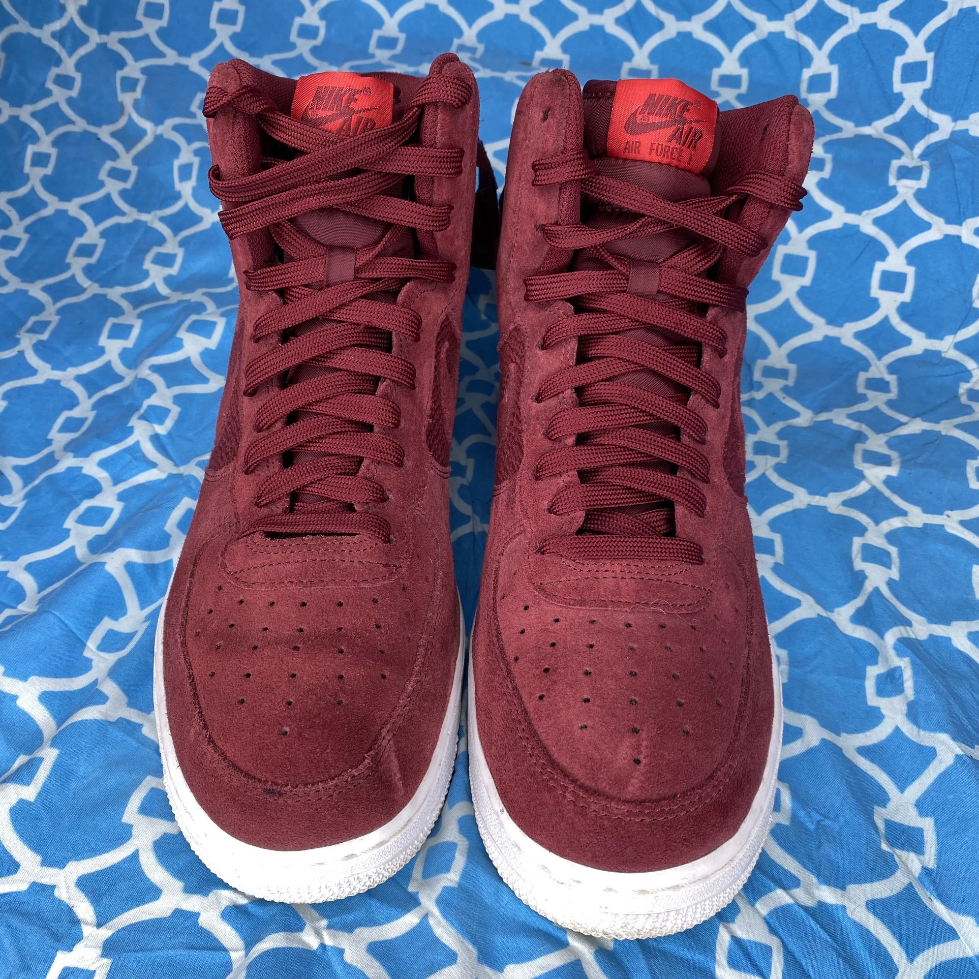 Nike Men's size Air Force High 07' university red hi top strap