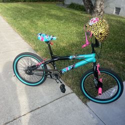Monster High Bicycle And Helmet