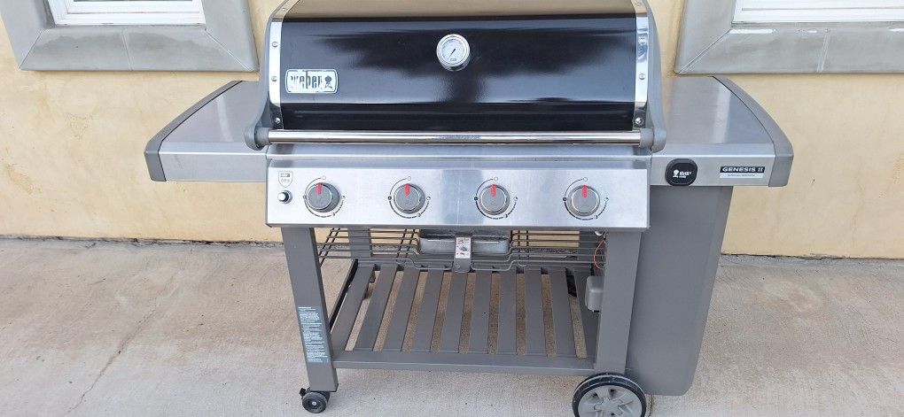 Grill Propane Bbq  Like New"