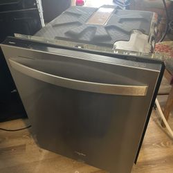 Air fryer And Dishwasher 