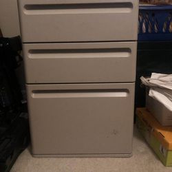 Heavy Duty 3 Draw File Cabinet With Key 