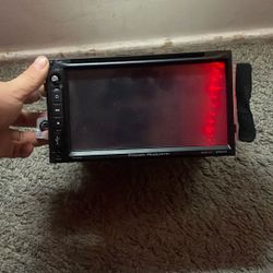 Found This Radio In My Grandma Shed Was Willing To Get It Gone 