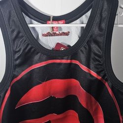 NEW Mitchell And Ness - Atlanta Hawks Womens Women'S Big Face 4.0 Crop Tank Top - Size Women's  Medium. 
