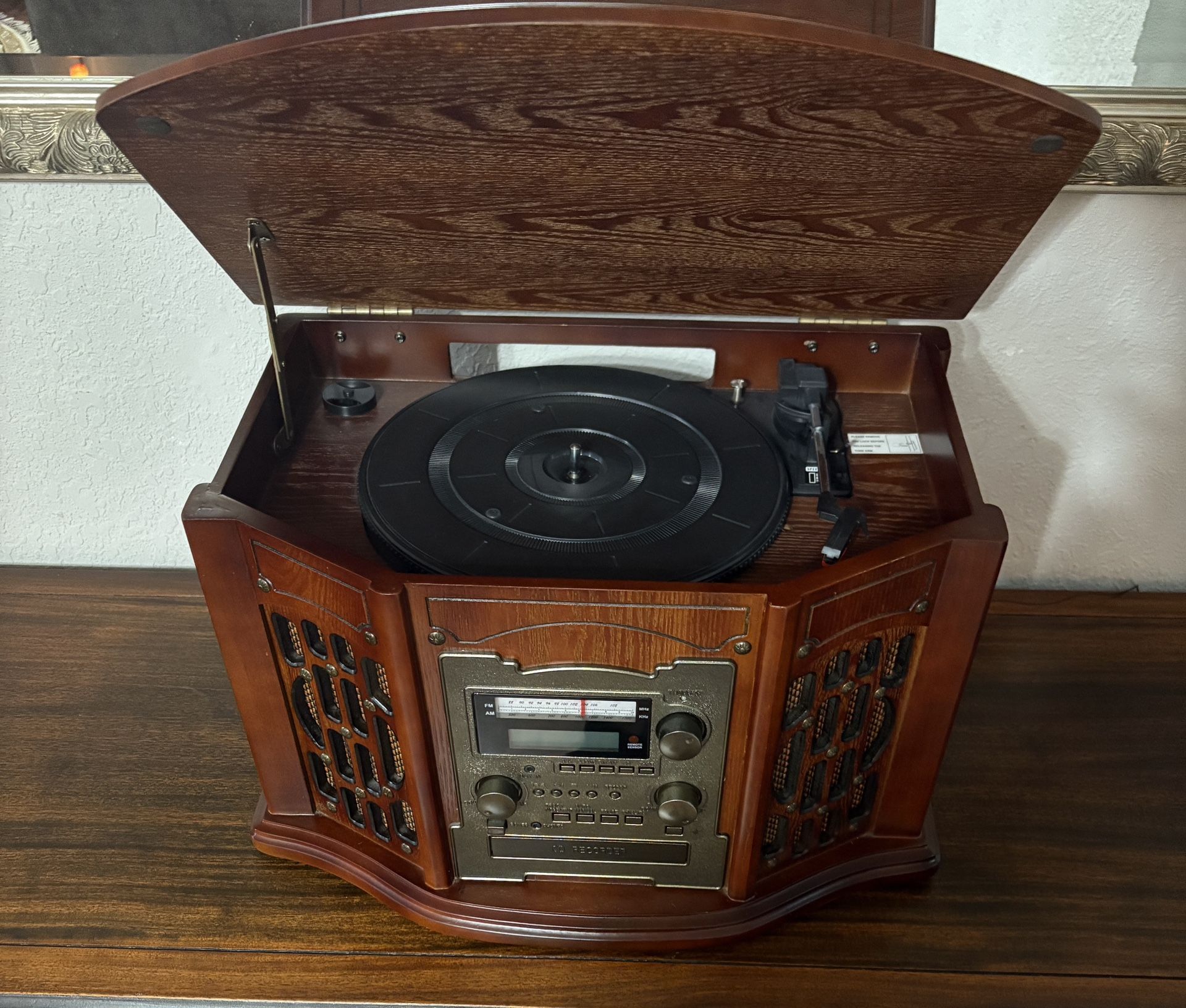 Old Vintage Style Record Player