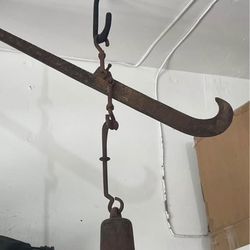 Antique cotton scale