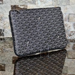 Men’s Pouch Bag/wallet