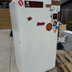 Tall FREEzer - FREE