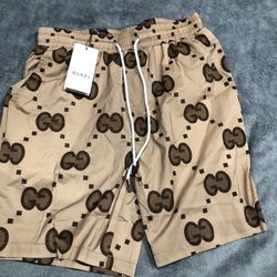 Brown Shorts.    S,m,l,xl