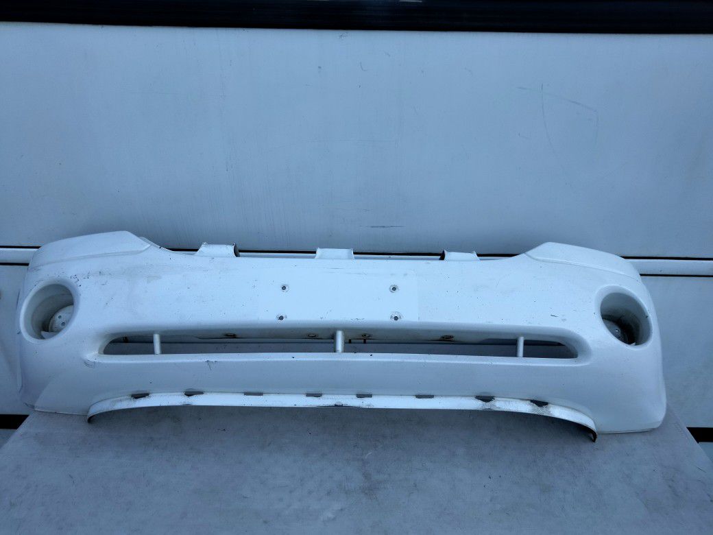 2002 - 2009 GMC ENVOY FRONT BUMPER COVER USED 2003 2004 2005 2006 2007 2008