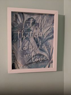 2 pieces of wall art