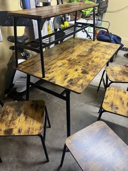 —Small Dinning Table/ mint Condition-must go