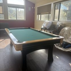 Pool Table 8ft DLT ( Free Delivery & Set Up & New Color Felt Of Your Choice ) 