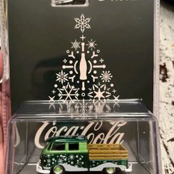 2025 M2 Machines Coca-Cola Christmas 1961 VW Double Cab Truck 