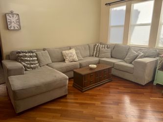 Large Gray Fabric Sectional Sofa with Chaise