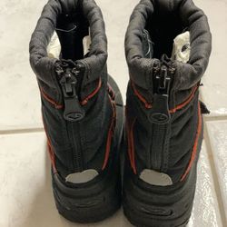 Boots Size 6 Toddler 