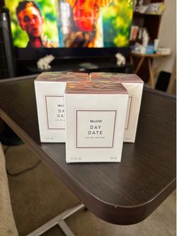 Day Date Hollister Perfume