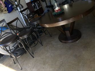 Brown Wooden Round Table