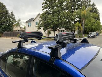 Roof Rack: Yakima BaseLine System W/ Fishing Rod Holder