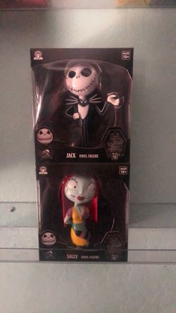 Sally And Jack Skeleton Vinyl Figure