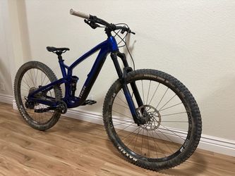 2023 Trek Ex 7 (Large)