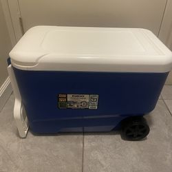 Igloo Wheeled Cooler