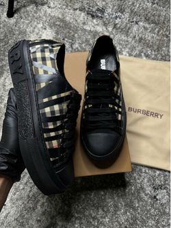 Black Men’s Burberry shoes!