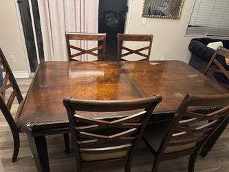 Dinning Table