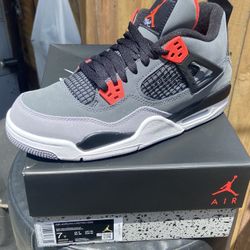 Air Jordan 4 Infrared