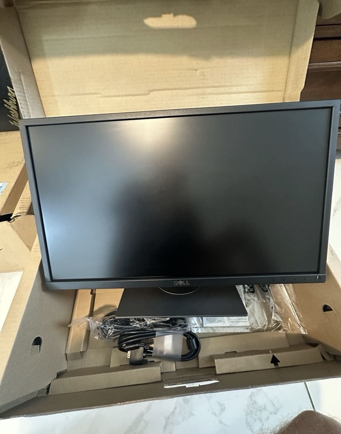Dell 4RDG9 P2217H 22in Widescreen LCD Monitor