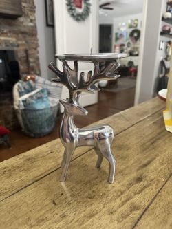 Silver Reindeer Candle Stand 