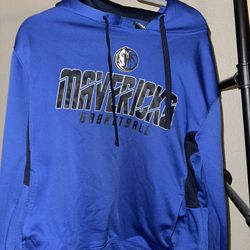 Dallas Mavericks Medium Hoodie