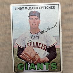 Vintage baseball card 1967 Topps #46 Lindy McDaniel EX-MT signed autographed RARE