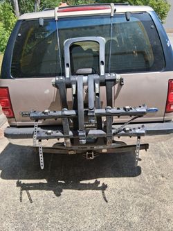 Thule Raceway Pro Platform bike rack (model 9003 or 9003PRO)