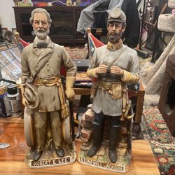 Porcelain Statues Of Robert E Lee And Stonewall Jackson  Decanter