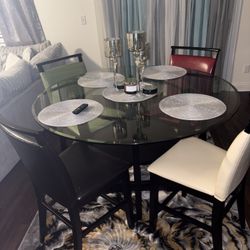 Dinning Table 