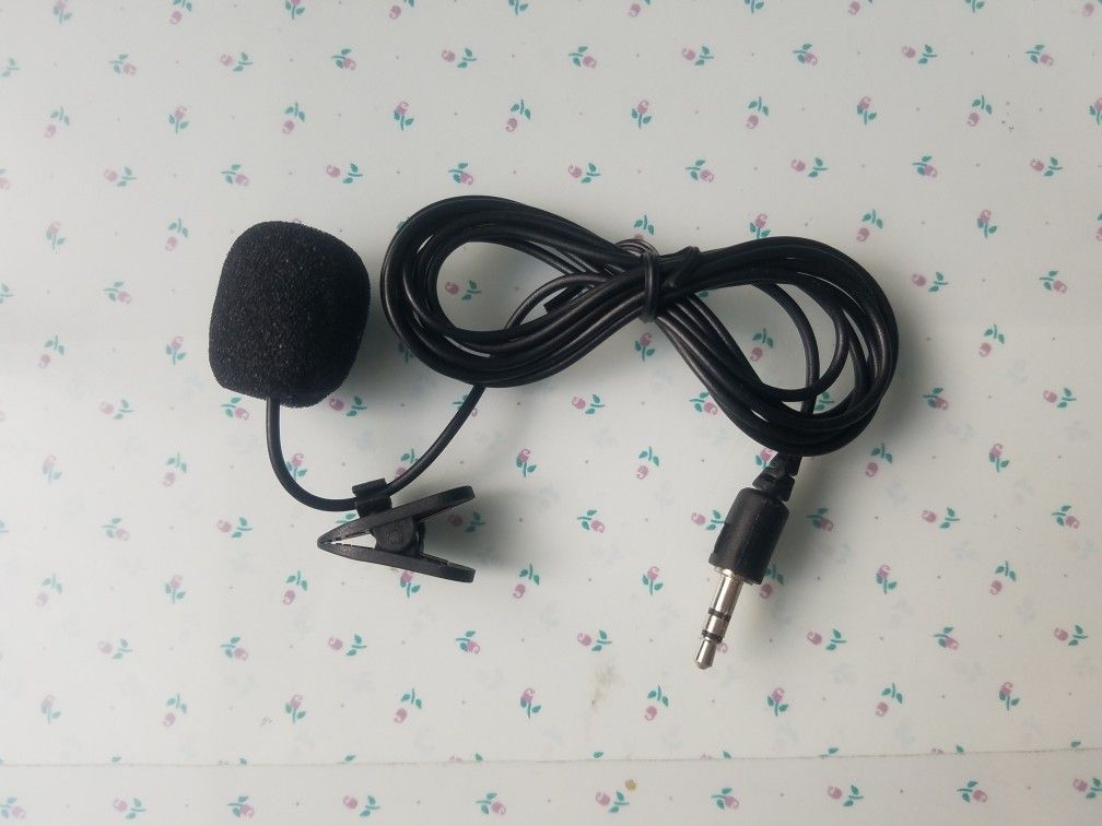Hands-free Clip-on Mini Lapel Microphone