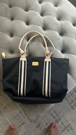 Great Micheal Kors Purse !