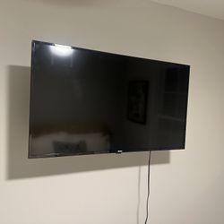 Roku TV And Wall Bracket