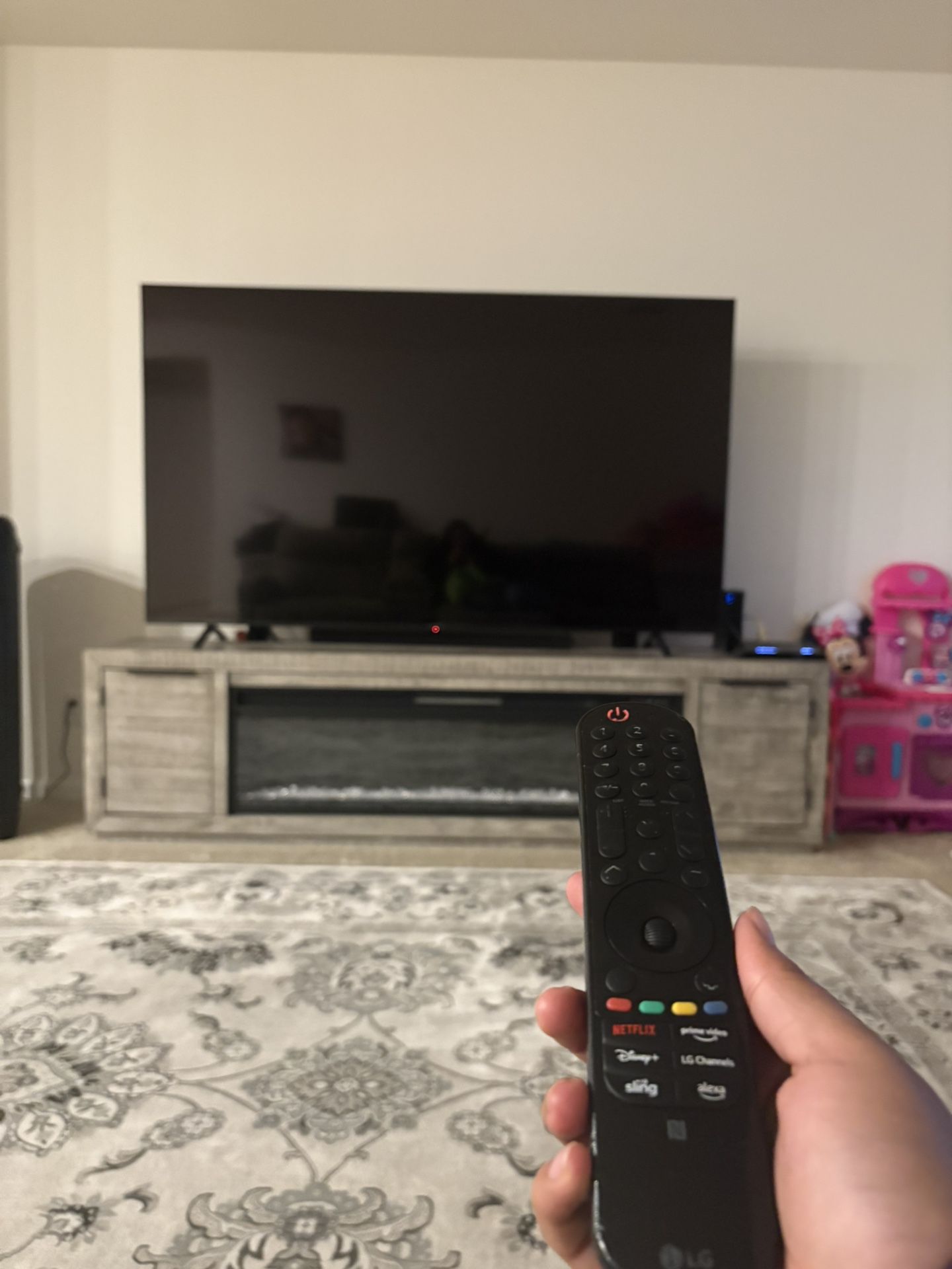 85” LG TV
