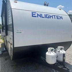 2025 Gulf Stream Enlighten 