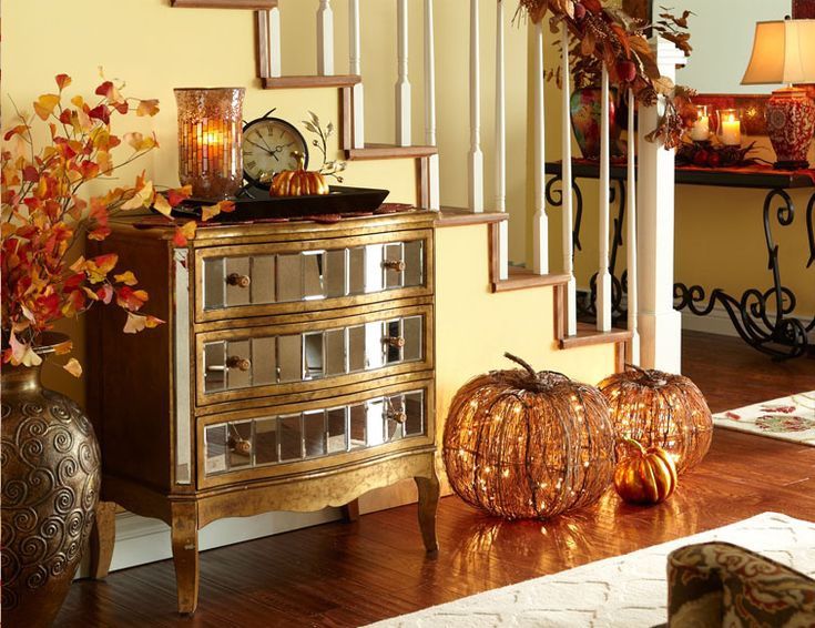 Pier 1 imports mirrored furniture.32x34x14in