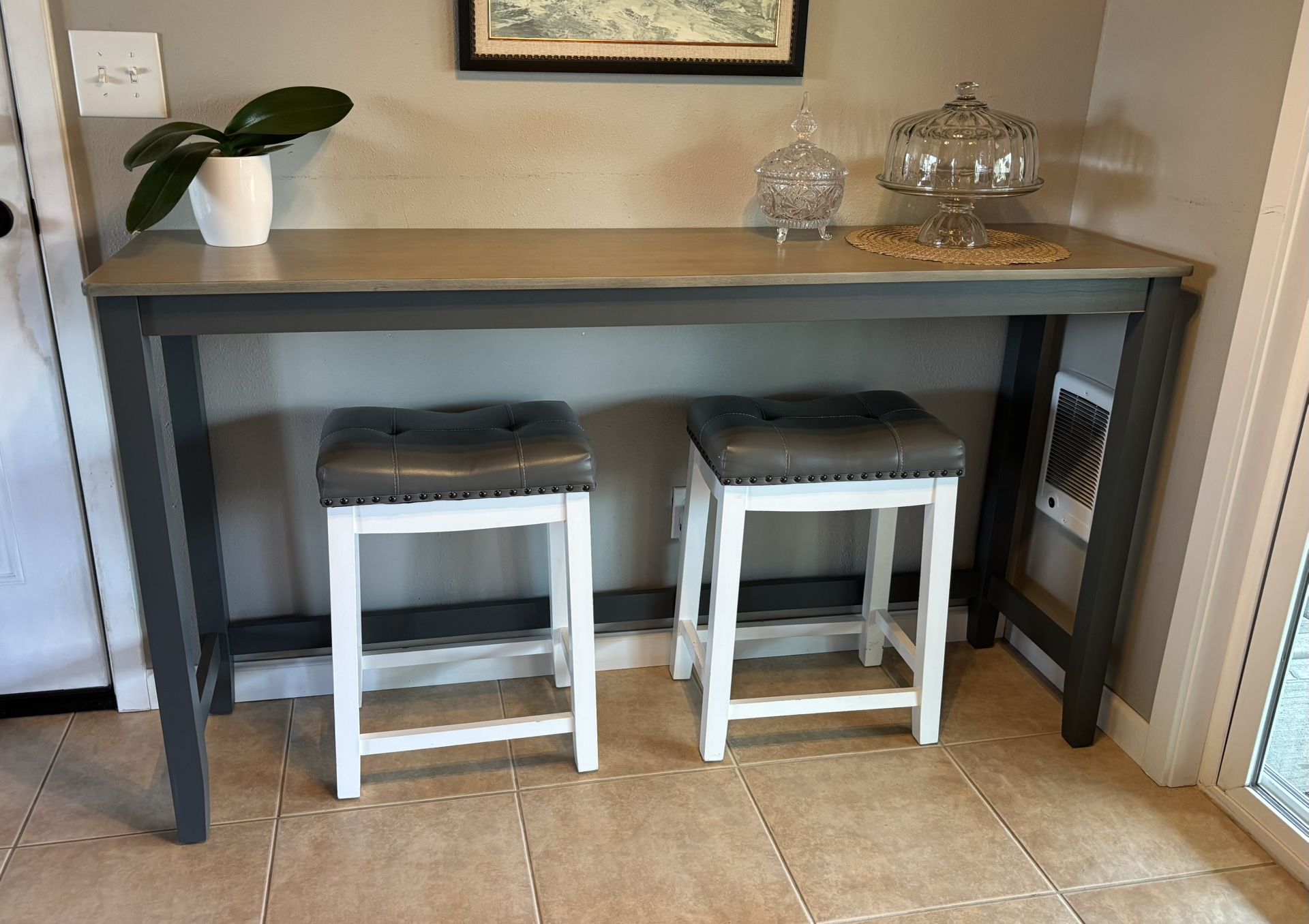 Breakfast Bar Table With Stools