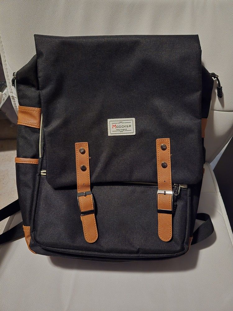 Laptop Backpack - Like New Black