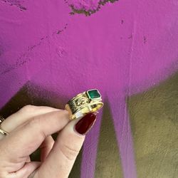 16k VINTAGE EMERALD RING 