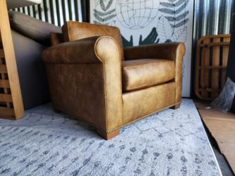 Ethan Allen   leather  chair
