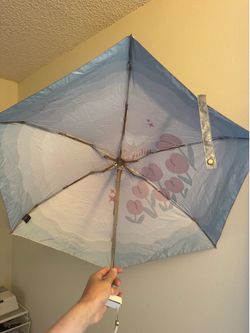 Compact Folding Umbrella with Tulip Design