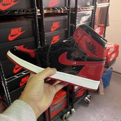 Air Jordan 1 High Retro “Patent Bred” size 5Y, 5.5Y, 9, 11, 11.5, 13