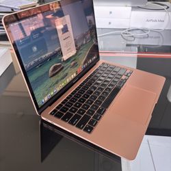 Apple 13” MacBook Air M1 Chip 8GB Ram  256SSD! 90 day warranty! We offer financing!